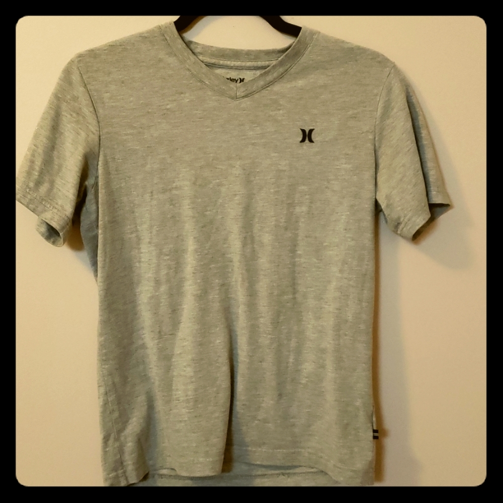 Hurley  v-neck shirt